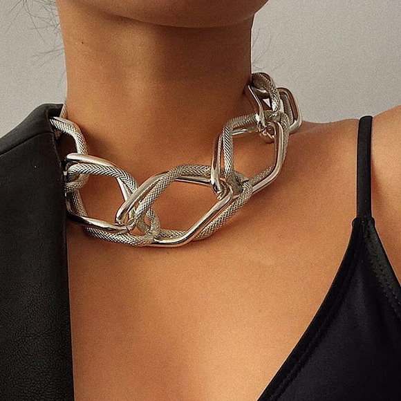 Jewelry - ⚜️[𝟯𝟬%𝗢𝗙𝗙|𝗯𝘂𝗻𝗱𝗹𝗲𝘀 𝟯+]⚜️Big Quad Link Silver Choker NEW